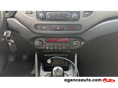 Kia Carens — 17