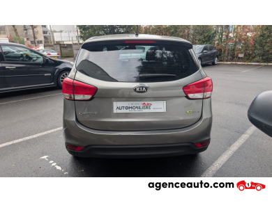 Kia Carens — 6