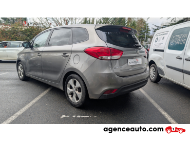 Kia Carens — 5