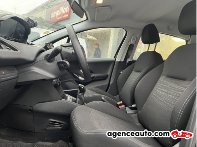 Peugeot 208 — 11