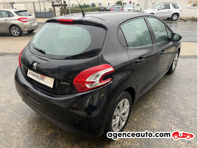 Peugeot 208 — 5