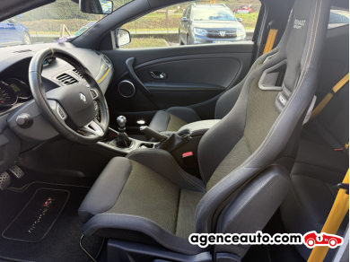 Renault Megane — 10