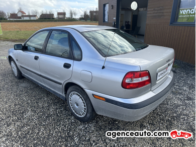 Volvo S40 — 3
