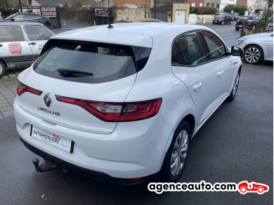 Renault Megane — 5