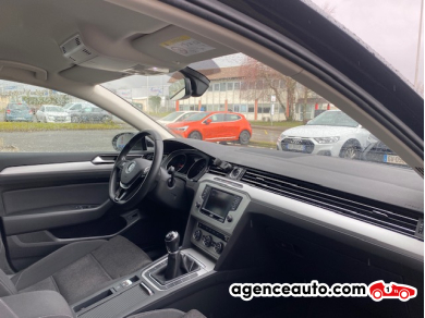 Volkswagen Passat — 17
