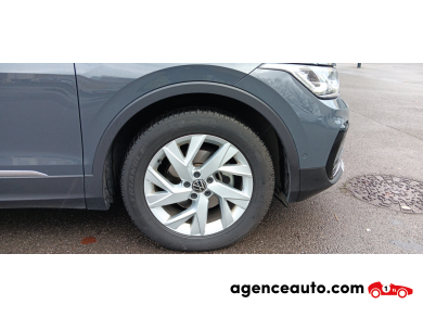 Volkswagen Tiguan — 24
