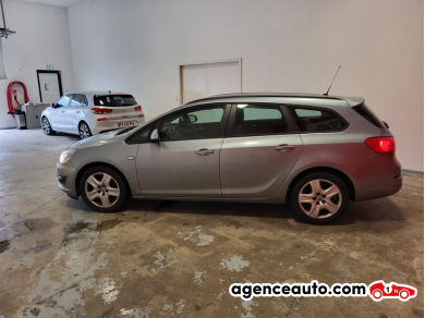 Opel Astra Sports Tourer — 3