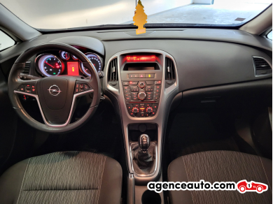 Opel Astra Sports Tourer — 12