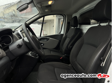 Renault Trafic — 12