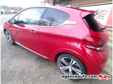 Peugeot 208 — 10
