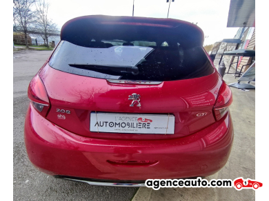 Peugeot 208 — 9