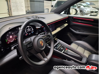 Porsche Macan — 12