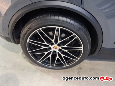 Porsche Macan — 38