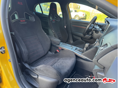 Renault Megane — 32