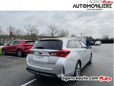 Toyota Auris — 3