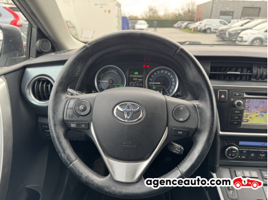 Toyota Auris — 13