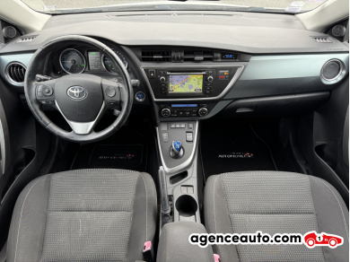 Toyota Auris — 14