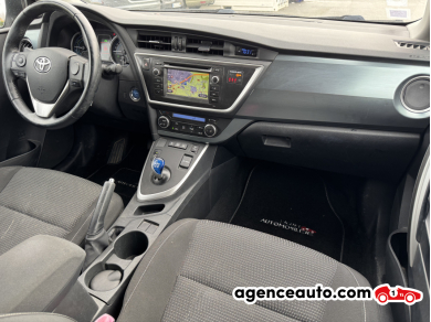 Toyota Auris — 17