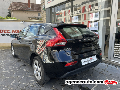 Volvo V40 — 3