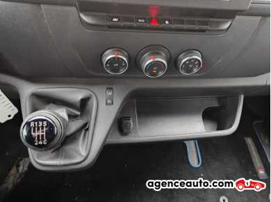 Renault Master — 24