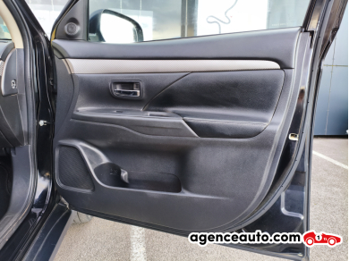 Mitsubishi Outlander — 27