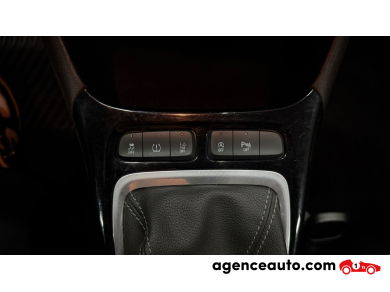 Opel Crossland x — 33