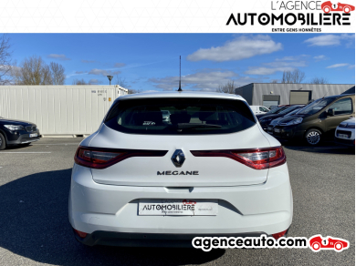 Renault Megane — 3