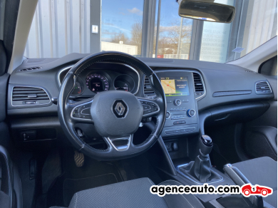 Renault Megane — 9