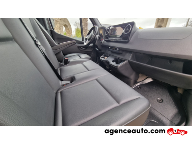 Mercedes Sprinter — 12
