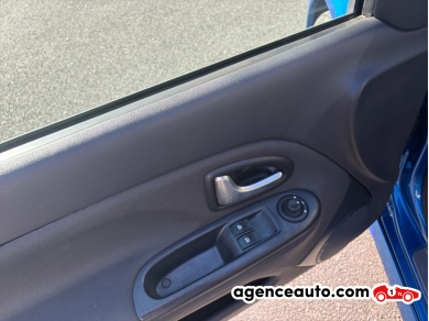 Renault Clio — 17