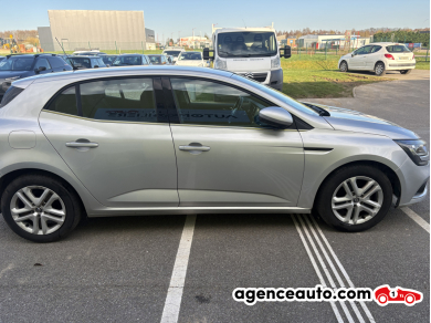 Renault Megane — 5