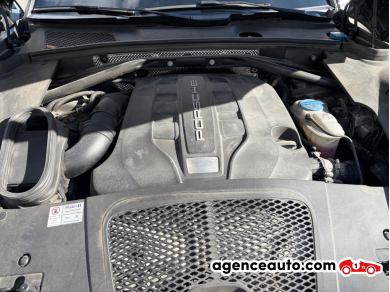 Porsche Macan — 24