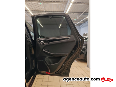 Porsche Macan — 27