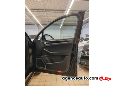 Porsche Macan — 26