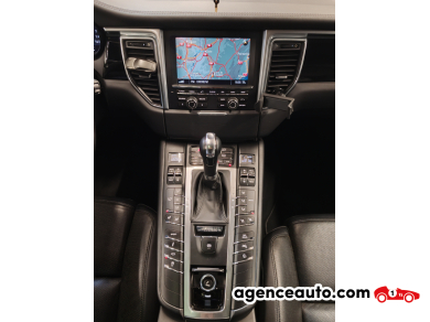 Porsche Macan — 14