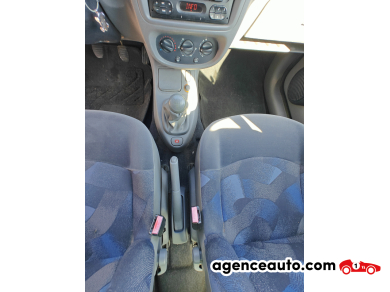 Renault Clio — 24