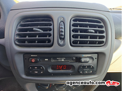 Renault Clio — 25
