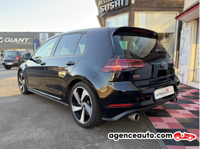 Volkswagen Golf — 3
