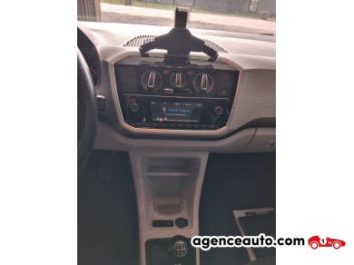 Volkswagen UP — 9
