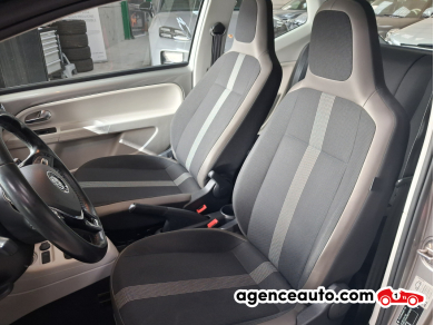 Volkswagen UP — 11