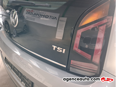 Volkswagen UP — 16