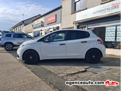 Peugeot 208 — 8
