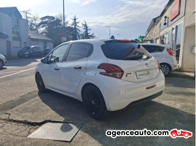 Peugeot 208 — 7