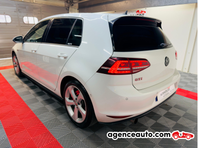 Volkswagen Golf — 7