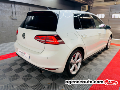 Volkswagen Golf — 5