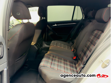 Volkswagen Golf — 24