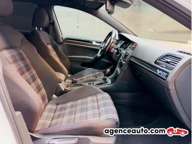 Volkswagen Golf — 22