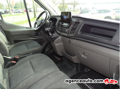 Ford Transit — 12