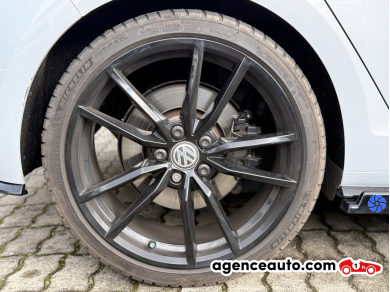 Volkswagen Golf — 23