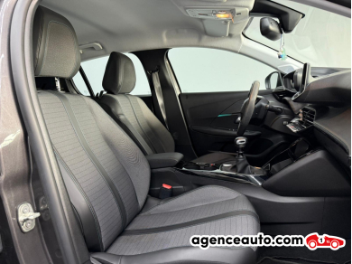 Peugeot 208 — 16